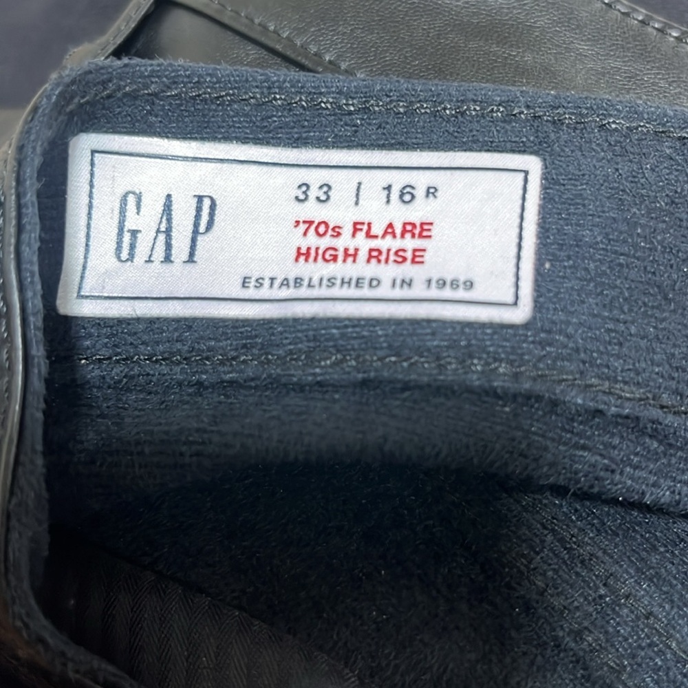 Gap High Rise Faux-Leather '70s Flare Pants - Picture 7 of 7